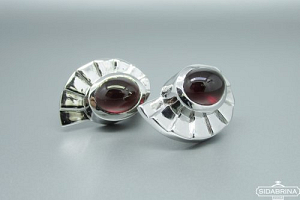 Auskarai su korundu - AUM2035