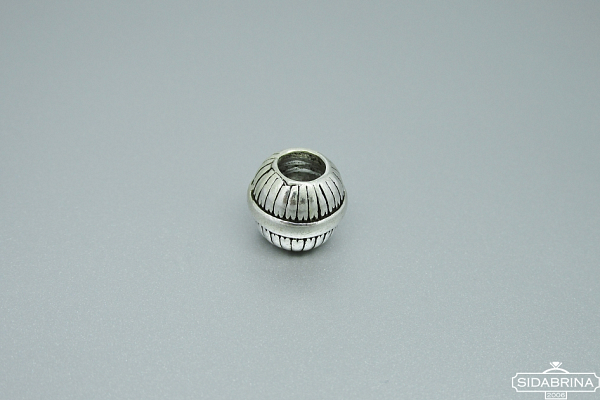 Apyrankės pakabukas - PAA037