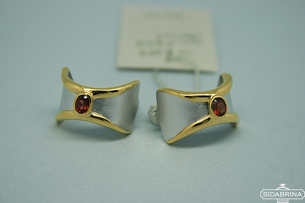 Auskarai su granatais - AUM590