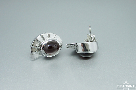 Auskarai su korundu - AUM2035