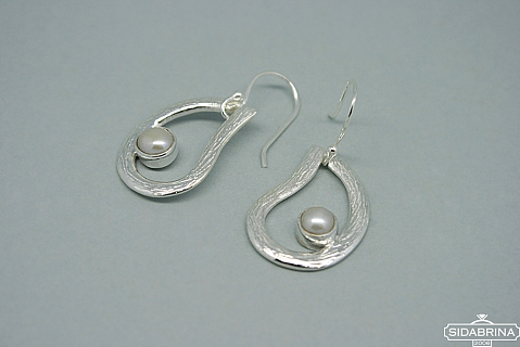 Auskarai su perlais - AUM662