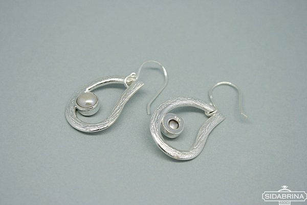 Auskarai su perlais - AUM662