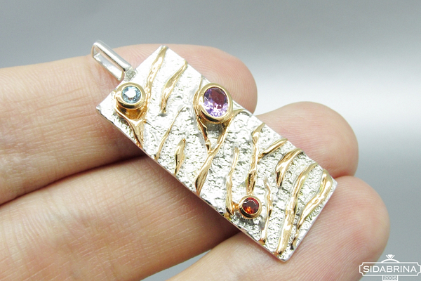 Pakabukas su natūraliais akmenimis - PAM508