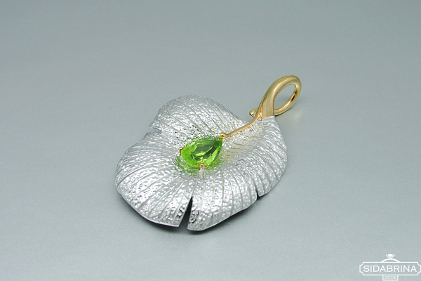 Pakabukas su peridotu - PAM666