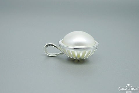 Pakabukas su perlu - PAM818