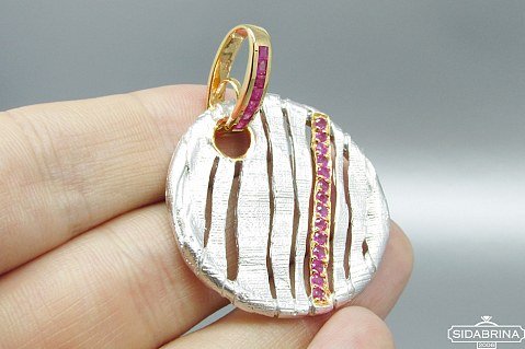 Pakabukas su rožiniais safyrais - PAM532