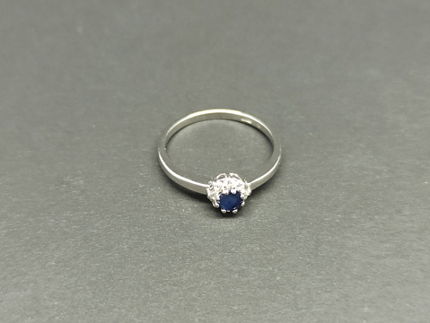 Žiedas su korundu - ZDM1602