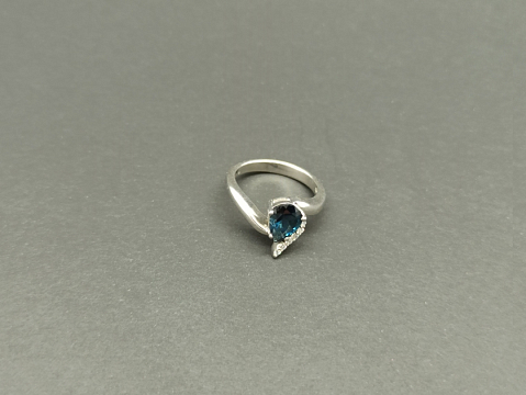 Žiedas su topazu - ZDM1629