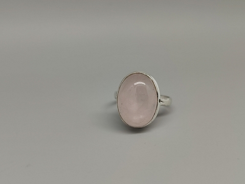 Sidabrinis žiedas su rožiniu kvarcu - ZDM178