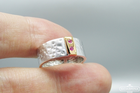Žiedas su rožiniais safyrais - ZDM1284