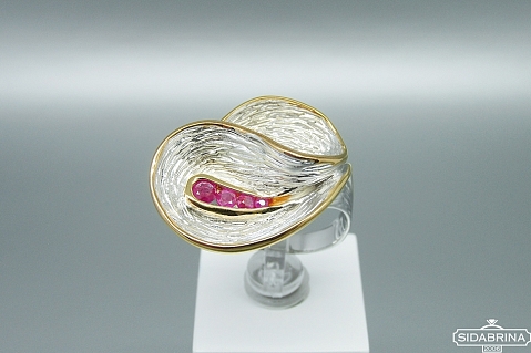Žiedas su rožiniais safyrais - ZDM1305
