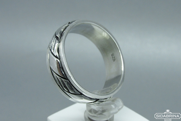 Sidabrinis žiedas - ZDV099